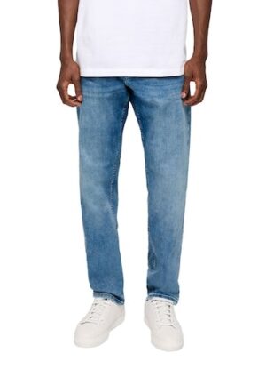 s.Oliver Tapered-fit-Jeans